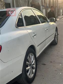 هیۆندای ازێرا